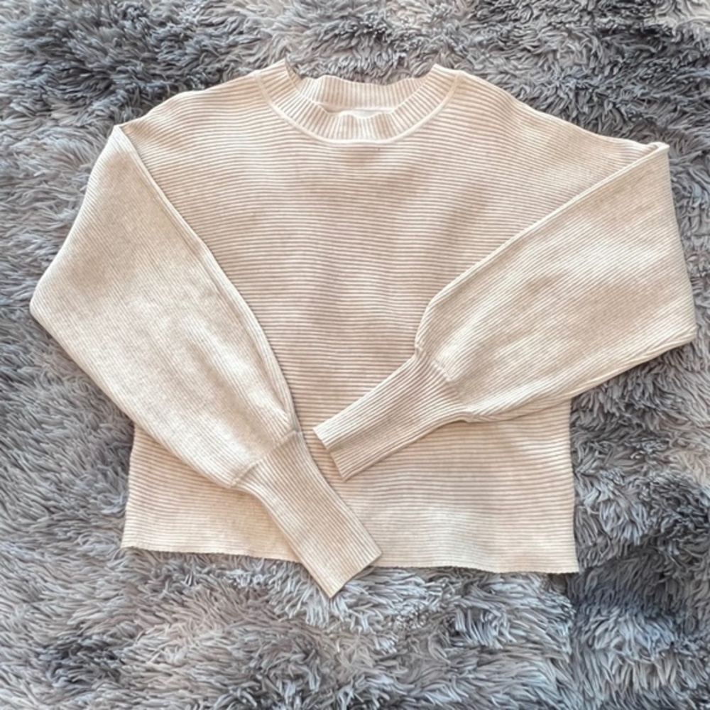 Pink Rose Sweater Small - Picture 3 of 9